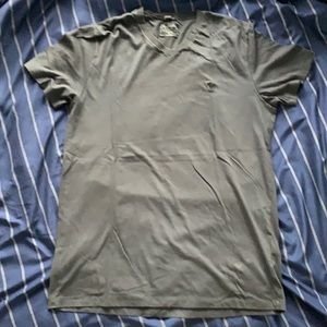 gray Abercrombie and fitch v neck t shirt